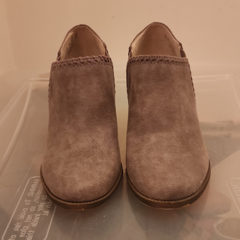 Women's Suede Ankle Boots - Taupe